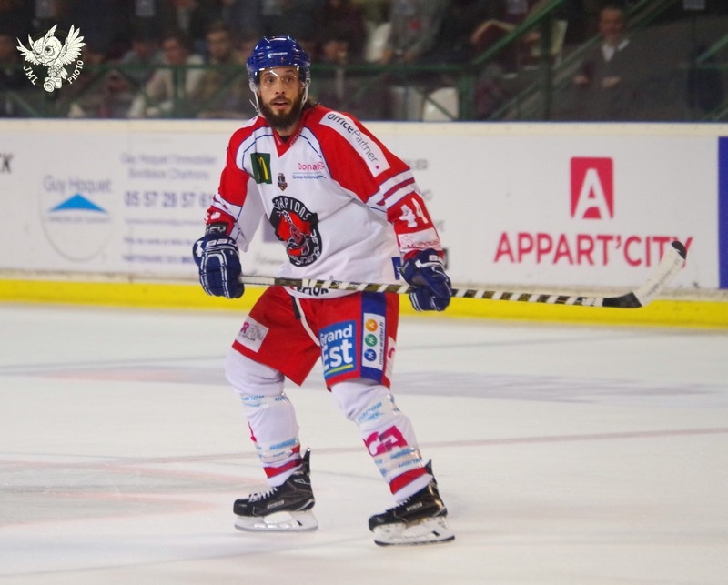 Photo hockey Ligue Magnus - Ligue Magnus : 29ème journée : Lyon vs Mulhouse - Mulhouse pousse Lyon en prolongation.