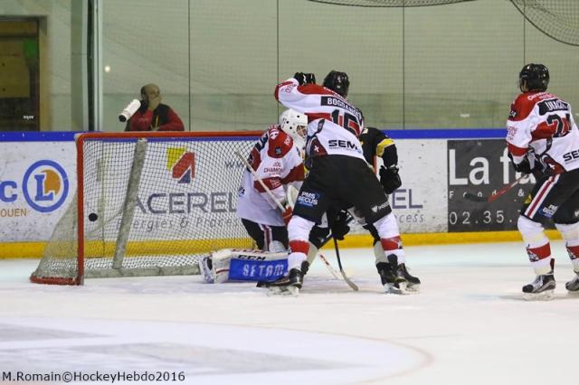 Photo hockey Ligue Magnus - Ligue Magnus : 29ème journée : Rouen vs Chamonix / Morzine - LM : Des Dragons sans défense.