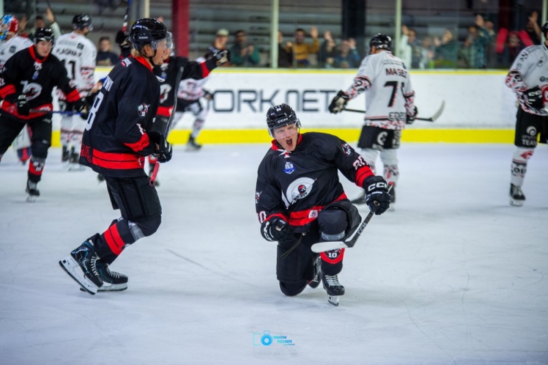 Photo hockey Ligue Magnus - Ligue Magnus : 2Ã¨me journÃ©e : Chamonix  vs Amiens  - Les Pionniers s