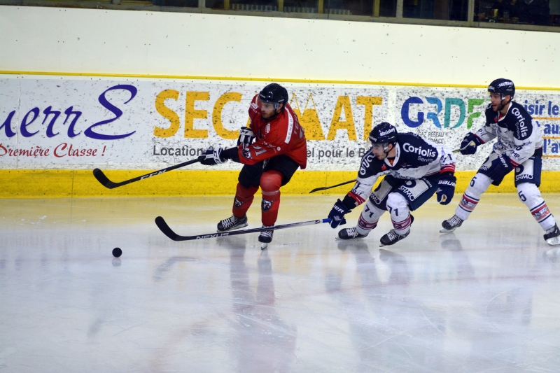 Photo hockey Ligue Magnus - Ligue Magnus : 2ème journée : Chamonix  vs Angers  - LM : Première encourageante pour les Pionniers
