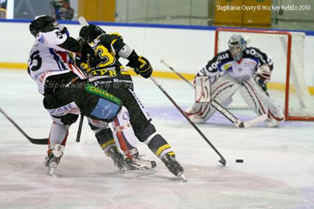 Photo hockey Ligue Magnus - Ligue Magnus : 2ème journée : Rouen vs Caen  - Rouen à l’arraché