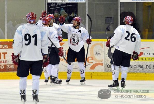 Photo hockey Ligue Magnus - Ligue Magnus : 3�me journ�e : Caen  vs Lyon - Une fin de match musclée