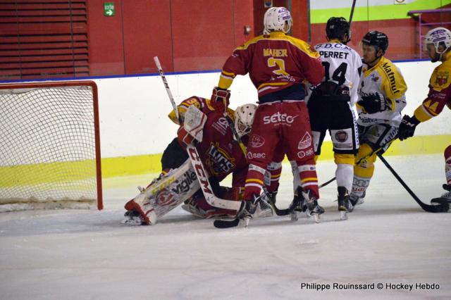 Photo hockey Ligue Magnus - Ligue Magnus : 31ème journée : Dijon vs Rouen - LM : Les Dragons reviennent de l\ Photo hockey Ligue Magnus - Ligue Magnus : 31ème journée : Dijon vs Rouen - LM : Les Dragons reviennent de l\