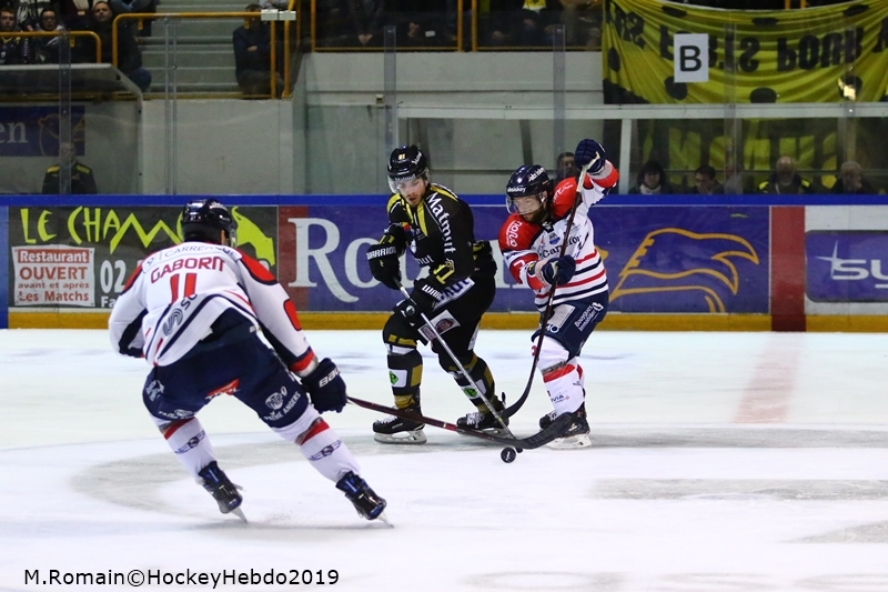 Photo hockey Ligue Magnus - Ligue Magnus : 31ème journée : Rouen vs Angers - Rouen dans le dur Photo hockey Ligue Magnus - Ligue Magnus : 31ème journée : Rouen vs Angers - Rouen dans le dur