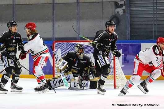 Photo hockey Ligue Magnus - Ligue Magnus : 32ème journée : Rouen vs Anglet - Les Dragons au petit trot Photo hockey Ligue Magnus - Ligue Magnus : 32ème journée : Rouen vs Anglet - Les Dragons au petit trot