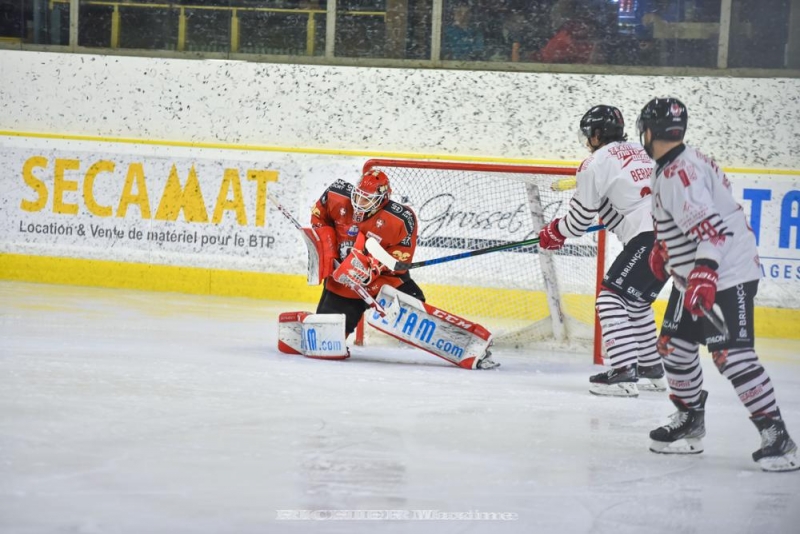 Photo hockey Ligue Magnus - Ligue Magnus : 33ème journée : Chamonix  vs Briançon  - 3 points pour une 8e place !