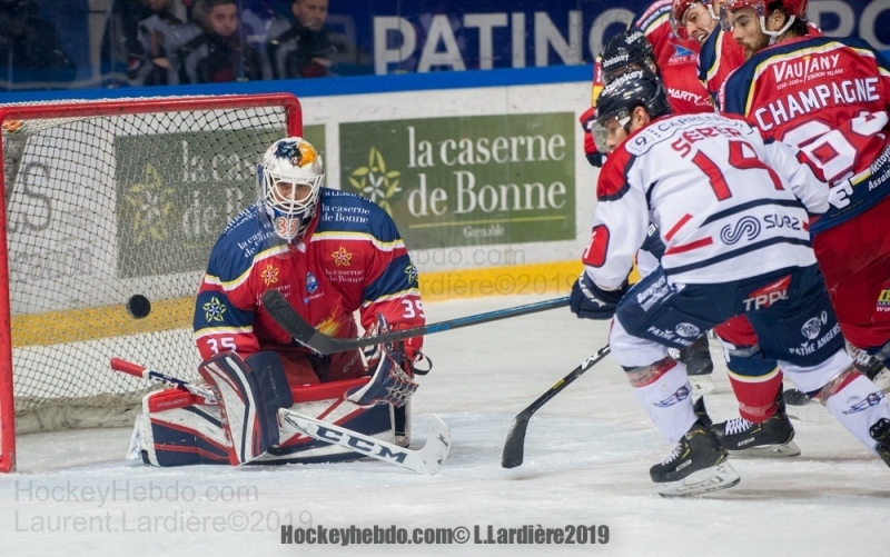 Photo hockey Ligue Magnus - Ligue Magnus : 33ème journée : Grenoble  vs Angers  - Grenoble à la peine