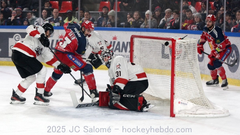 Photo hockey Ligue Magnus - Ligue Magnus : 33ème journée : Grenoble  vs Chamonix  - Fin de série pour Grenoble !