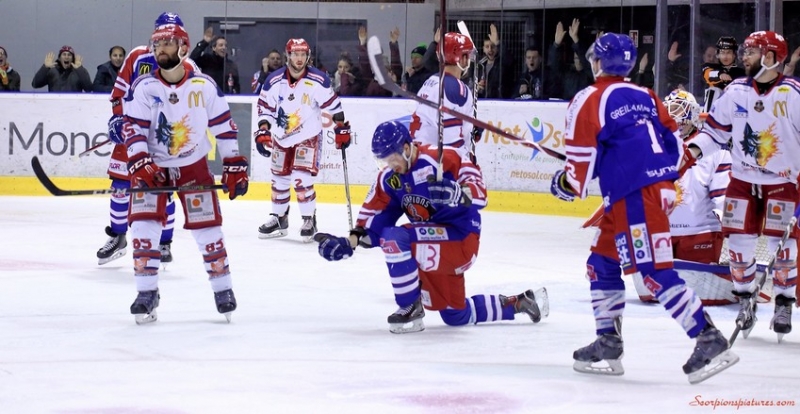 Photo hockey Ligue Magnus - Ligue Magnus : 33ème journée : Mulhouse vs Grenoble - Des Scorpions qui créent l’exploit Photo hockey Ligue Magnus - Ligue Magnus : 33ème journée : Mulhouse vs Grenoble - Des Scorpions qui créent l’exploit