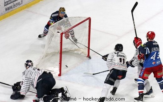 Photo hockey Ligue Magnus - Ligue Magnus : 34ème journée : Grenoble  vs Angers  - Grenoble-Angers : un avant goût de finale(s) !