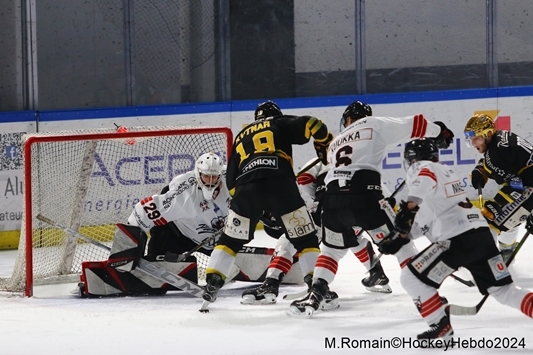 Photo hockey Ligue Magnus - Ligue Magnus : 34ème journée : Rouen vs Chamonix - LM : Les Dragons renouent avec la victoire à domicile Photo hockey Ligue Magnus - Ligue Magnus : 34ème journée : Rouen vs Chamonix - LM : Les Dragons renouent avec la victoire à domicile