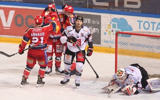 Photo hockey Ligue Magnus - Ligue Magnus : 37ème journée : Grenoble  vs Amiens  - Grenoble confirme sa deuxième place !