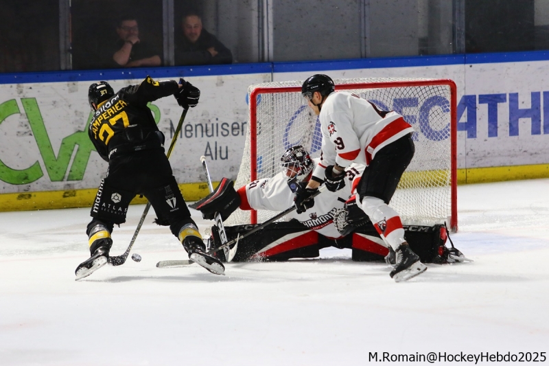 Photo hockey Ligue Magnus - Ligue Magnus : 37ème journée : Rouen vs Chamonix - Rouen s’impose au bout du suspens. Photo hockey Ligue Magnus - Ligue Magnus : 37ème journée : Rouen vs Chamonix - Rouen s’impose au bout du suspens.