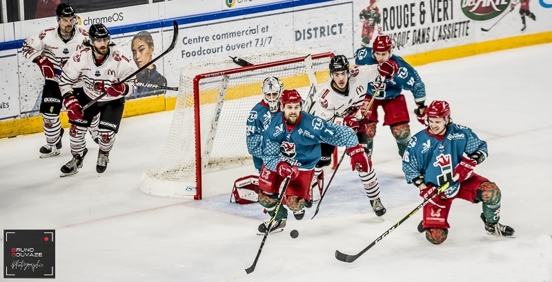 Photo hockey Ligue Magnus - Ligue Magnus : 37ème journée : Cergy-Pontoise vs Briançon - Les Jokers se détachent au dernier tiers Photo hockey Ligue Magnus - Ligue Magnus : 37ème journée : Cergy-Pontoise vs Briançon - Les Jokers se détachent au dernier tiers