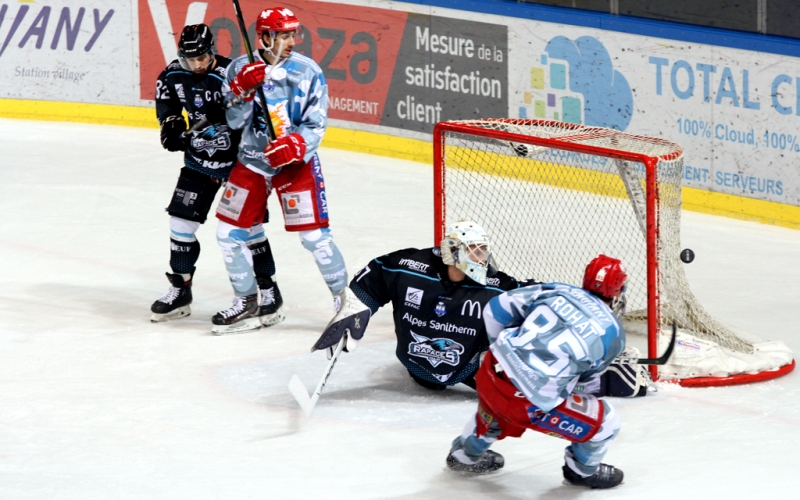 Photo hockey Ligue Magnus - Ligue Magnus : 38ème journée : Grenoble vs Gap - Grenoble se fait surprendre ! Photo hockey Ligue Magnus - Ligue Magnus : 38ème journée : Grenoble vs Gap - Grenoble se fait surprendre !