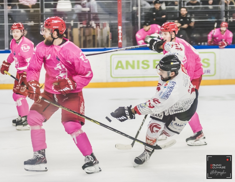 Photo hockey Ligue Magnus - Ligue Magnus : 3ème journée  : Cergy-Pontoise vs Amiens  - Cergy gagne son derby contre Amiens