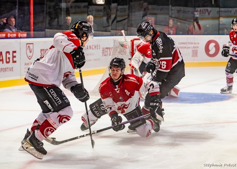 Photo hockey Ligue Magnus - Ligue Magnus : 3ème journée : Bordeaux vs Amiens  - Les Boxers privent Amiens d
