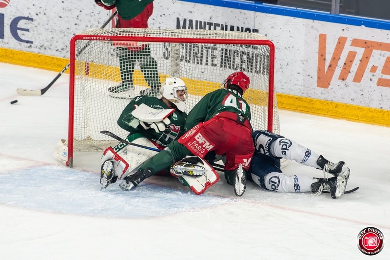 Photo hockey Ligue Magnus - Ligue Magnus : 3ème journée : Cergy-Pontoise vs Angers  - Les Ducs crucifient les Jokers à 26 secondes du gong !