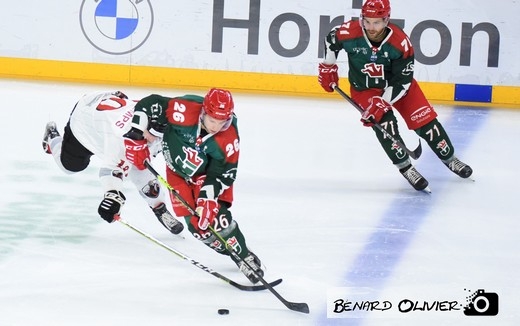 Photo hockey Ligue Magnus - Ligue Magnus : 3ème journée : Cergy-Pontoise vs Chamonix  - L’avalanche des Jokers emporte les Pionniers