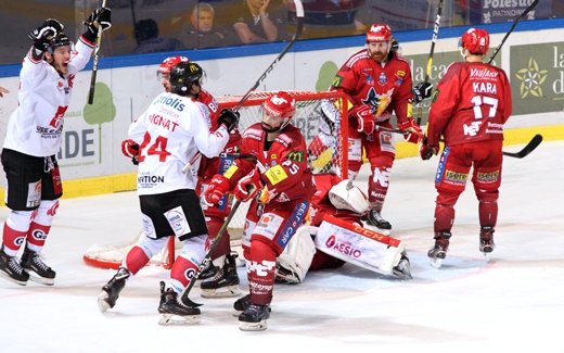 Photo hockey Ligue Magnus - Ligue Magnus : 3ème journée : Grenoble  vs Amiens  - Une mi-match ne suffit pas à l