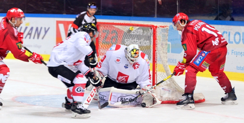 Photo hockey Ligue Magnus - Ligue Magnus : 3ème journée : Grenoble  vs Amiens  - Une mi-match ne suffit pas à l