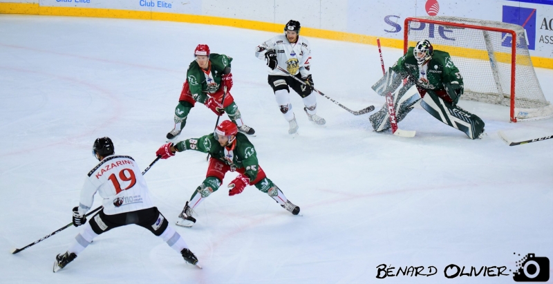 Photo hockey Ligue Magnus - Ligue Magnus : 3ème journée : Cergy-Pontoise vs Chamonix - LM : Les Pionniers se jouent des Jokers Photo hockey Ligue Magnus - Ligue Magnus : 3ème journée : Cergy-Pontoise vs Chamonix - LM : Les Pionniers se jouent des Jokers