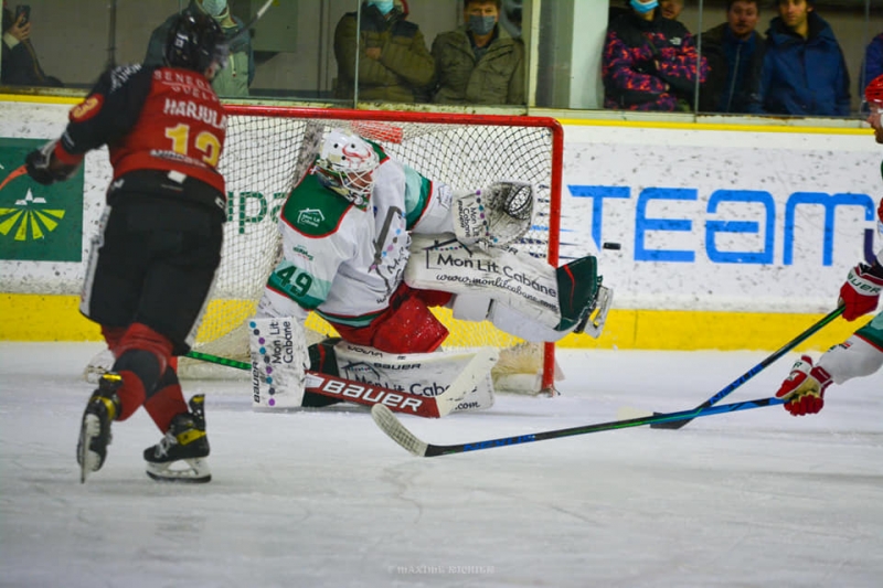 Photo hockey Ligue Magnus - Ligue Magnus : 40ème journée : Chamonix  vs Anglet - Les Pionniers gardent le sourire