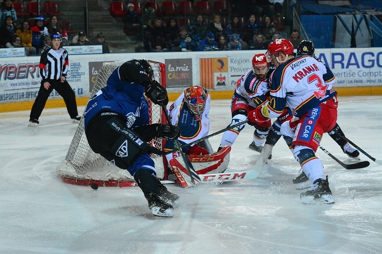 Photo hockey Ligue Magnus - Ligue Magnus : 40ème journée : Gap  vs Grenoble  - La raison du plus fort