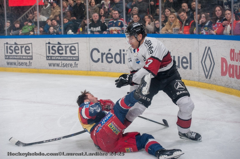 Photo hockey Ligue Magnus - Ligue Magnus : 40ème journée : Grenoble  vs Bordeaux - Grenoble asphyxie Bordeaux en 5 minutes