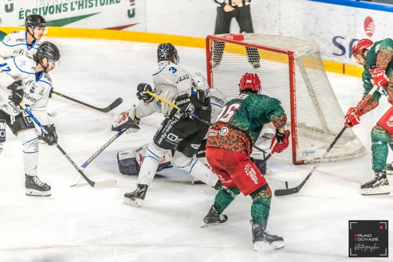 Photo hockey Ligue Magnus - Ligue Magnus : 41ème journée : Cergy-Pontoise vs Gap  - La bonne opération des Jokers face aux Rapaces