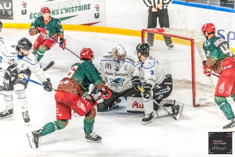 Photo hockey Ligue Magnus - Ligue Magnus : 41ème journée : Cergy-Pontoise vs Gap  - La bonne opération des Jokers face aux Rapaces