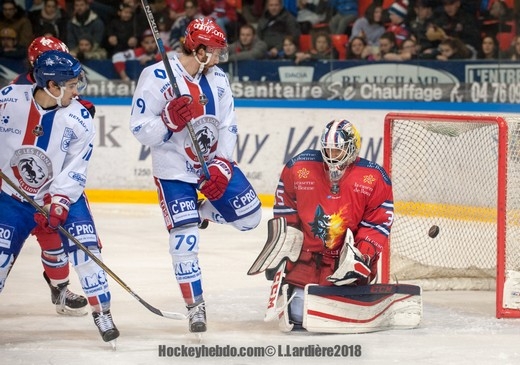 Photo hockey Ligue Magnus - Ligue Magnus : 41ème journée : Grenoble  vs Lyon - Grenoble rosse le lion