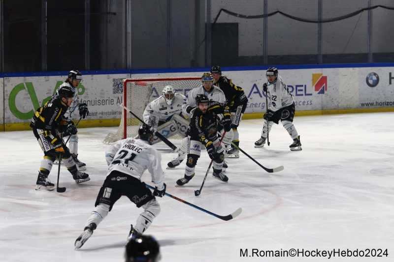 Photo hockey Ligue Magnus - Ligue Magnus : 41ème journée : Rouen vs Marseille - Rouen gagne mais se fait peur.