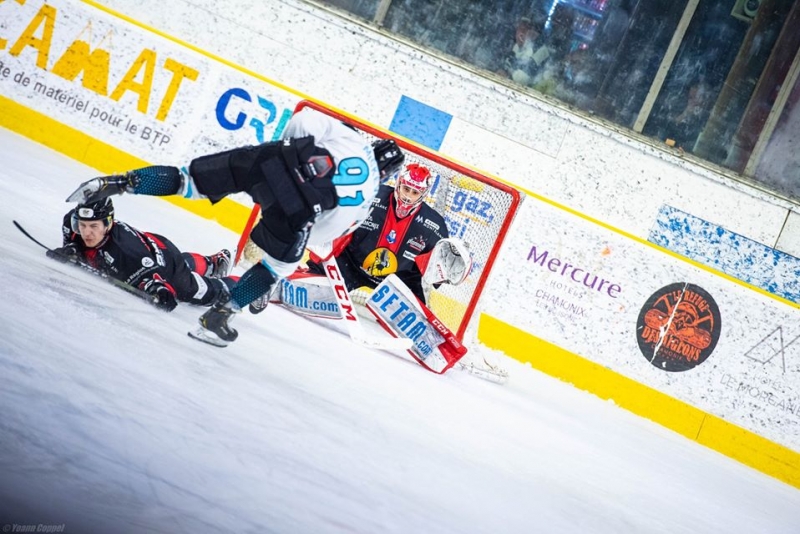 Photo hockey Ligue Magnus - Ligue Magnus : 41ème journée : Chamonix  vs Gap  - La bataille pour les playoffs n’a pas encore livré tous ses secrets