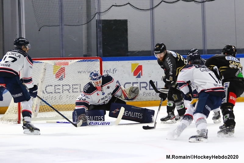 Photo hockey Ligue Magnus - Ligue Magnus : 41ème journée : Rouen vs Angers - Les Dragons passent la seconde. Photo hockey Ligue Magnus - Ligue Magnus : 41ème journée : Rouen vs Angers - Les Dragons passent la seconde.