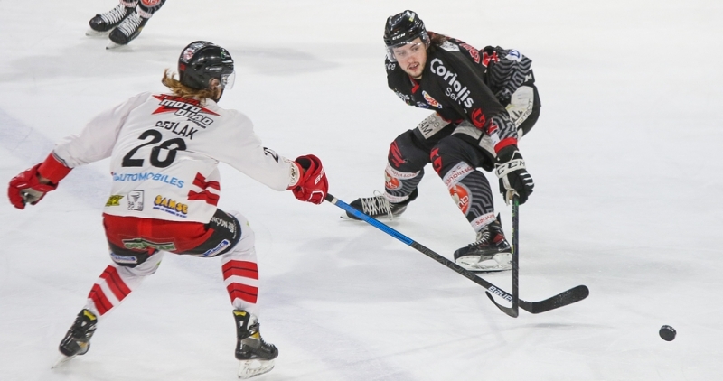 Photo hockey Ligue Magnus - Ligue Magnus : 42ème journée : Amiens  vs Briançon  - Amiens ne fait pas de cadeau