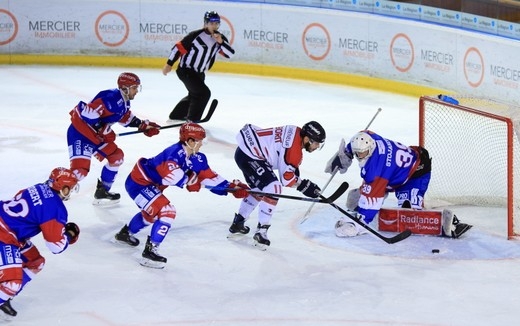 Photo hockey Ligue Magnus - Ligue Magnus : 42ème journée : Lyon vs Angers - Ne pas vendre la peau du Lion... Photo hockey Ligue Magnus - Ligue Magnus : 42ème journée : Lyon vs Angers - Ne pas vendre la peau du Lion...