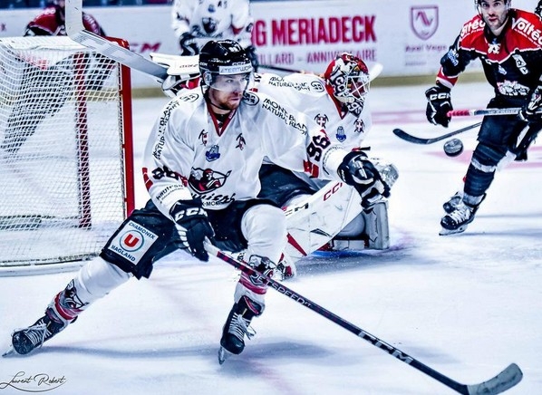 Photo hockey Ligue Magnus - Ligue Magnus : 43ème journée : Briançon  vs Chamonix  - Broz impérial