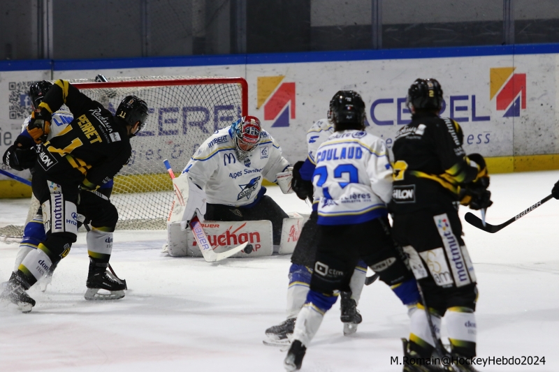 Photo hockey Ligue Magnus - Ligue Magnus : 43ème journée : Rouen vs Gap  - Rouen, une victoire sur la fin.
