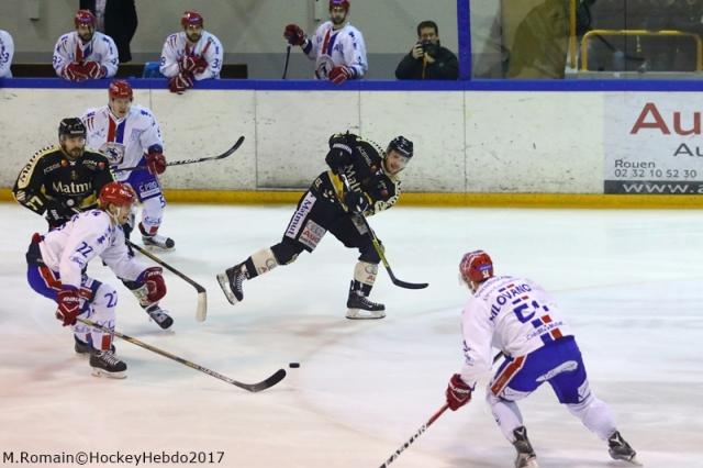 Photo hockey Ligue Magnus - Ligue Magnus : 43ème journée : Rouen vs Lyon - LM : Les Dragons se positionnent. Photo hockey Ligue Magnus - Ligue Magnus : 43ème journée : Rouen vs Lyon - LM : Les Dragons se positionnent.