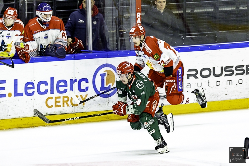 Photo hockey Ligue Magnus - Ligue Magnus : 44ème journée : Cergy-Pontoise vs Grenoble  - Le rêve des play-offs jusqu’à la dernière seconde