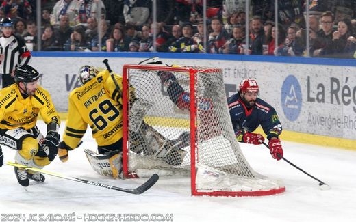 Photo hockey Ligue Magnus - Ligue Magnus : 44ème journée : Grenoble  vs Rouen - Grenoble trop indiscipliné contre Rouen