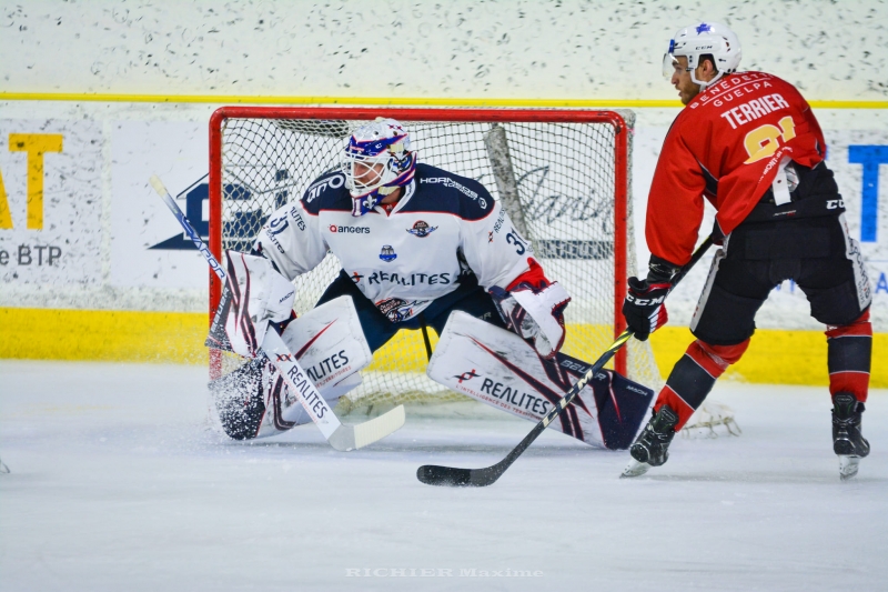 Photo hockey Ligue Magnus - Ligue Magnus : 4ème journée  : Chamonix  vs Angers  - Angers l’emporte à l’expérience