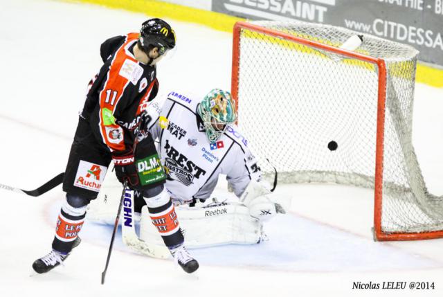 Photo hockey Ligue Magnus - Ligue Magnus : 4ème journée : Amiens  vs Brest  - La Gargouille sort les crocs dans son antre