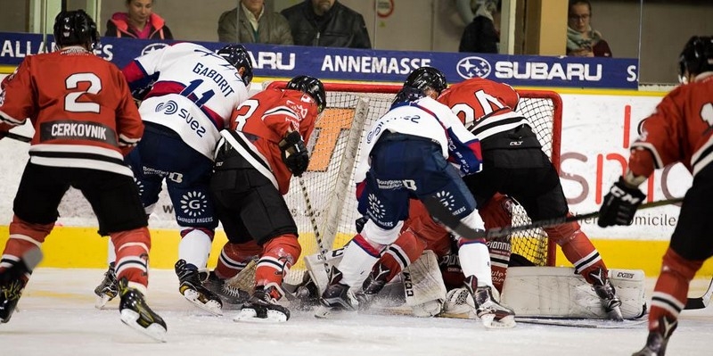 Photo hockey Ligue Magnus - Ligue Magnus : 4ème journée : Chamonix  vs Angers  - Des Pionniers renversants