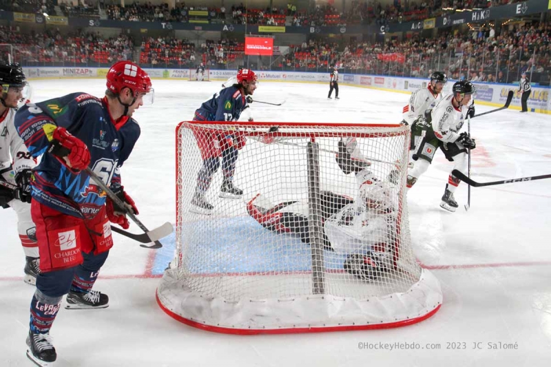 Photo hockey Ligue Magnus - Ligue Magnus : 4ème journée : Grenoble  vs Chamonix  - Une prestation d’amateurs !