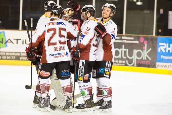 Photo hockey Ligue Magnus - Ligue Magnus : 4ème journée : Strasbourg vs Morzine-Avoriaz - Morzine ne manque pas d\ Photo hockey Ligue Magnus - Ligue Magnus : 4ème journée : Strasbourg vs Morzine-Avoriaz - Morzine ne manque pas d\