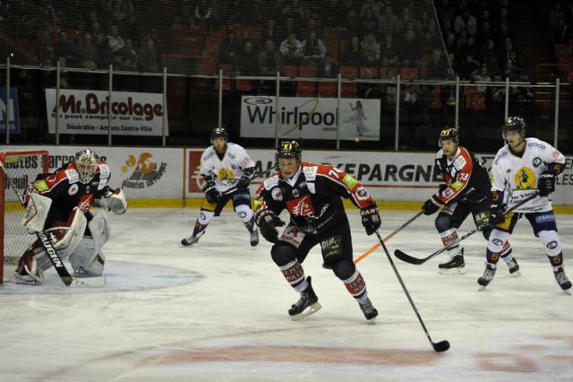 Photo hockey Ligue Magnus - Ligue Magnus : 5ème journée : Amiens  vs Chamonix  - Les Gothiques rendent une copie (presque) parfaite.