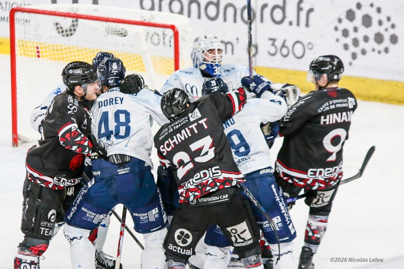 Photo hockey Ligue Magnus - Ligue Magnus : 5Ã¨me journÃ©e  : Amiens  vs Gap  - Amiens... Rien ne va plus !