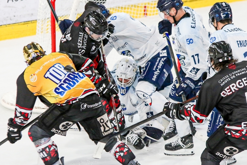 Photo hockey Ligue Magnus - Ligue Magnus : 5Ã¨me journÃ©e  : Amiens  vs Gap  - Amiens... Rien ne va plus !